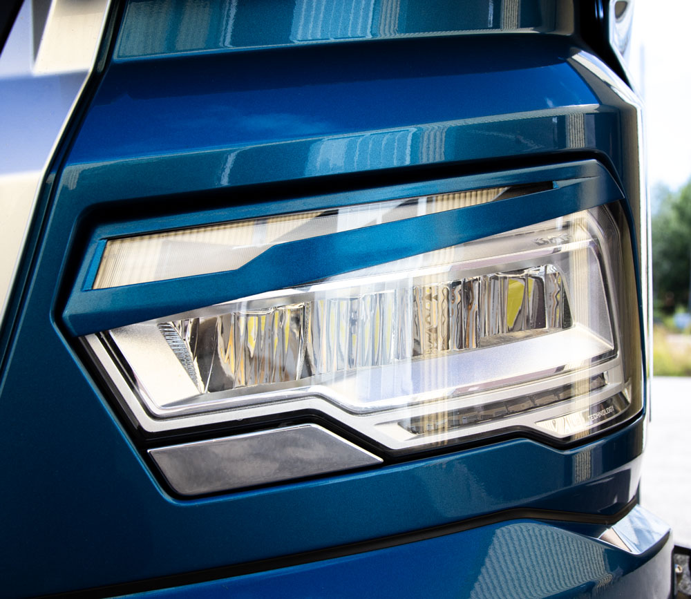 Eyelids original look for DAF XG/XG+/XF
