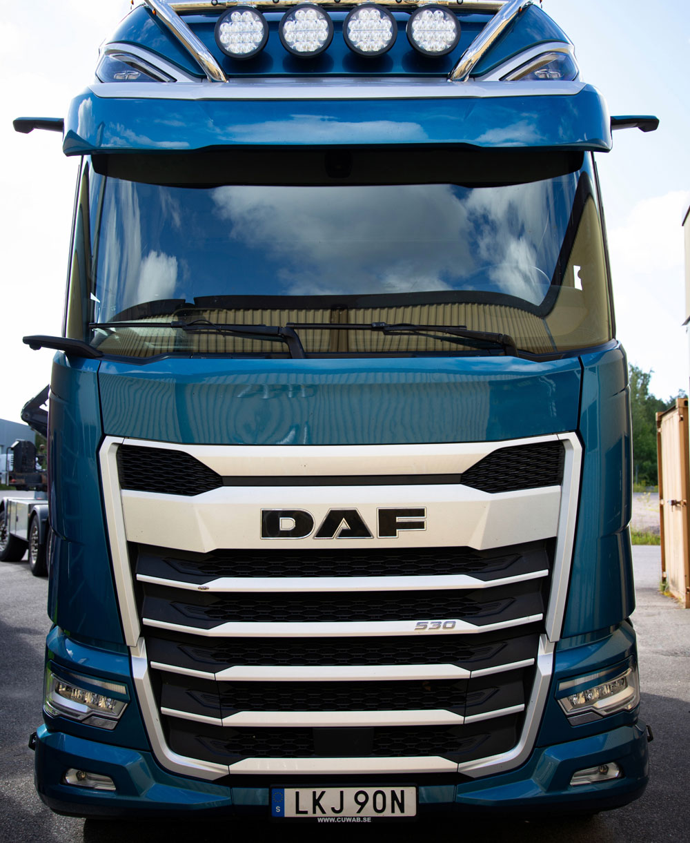 Eyelids custom look for DAF XG/XG+/XF