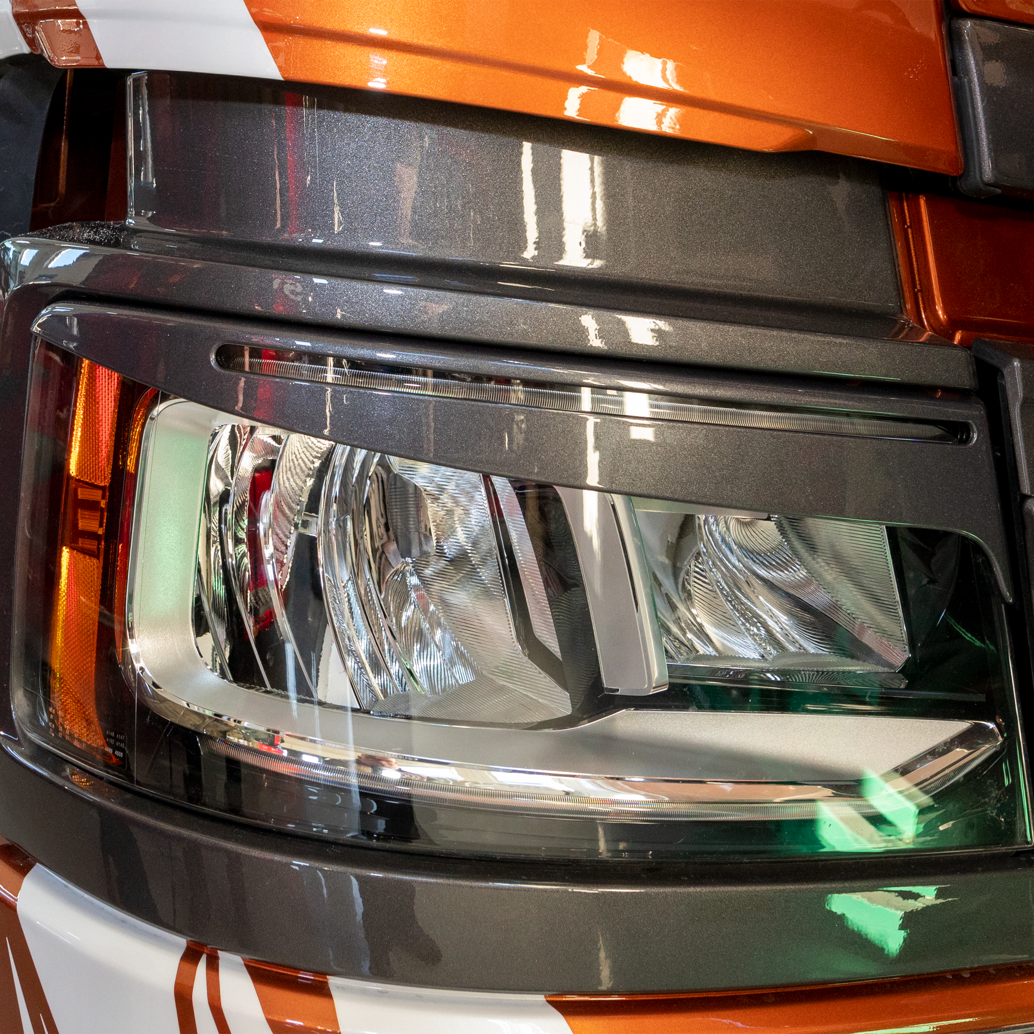 Eyelids Xenon/LED for Scania NG