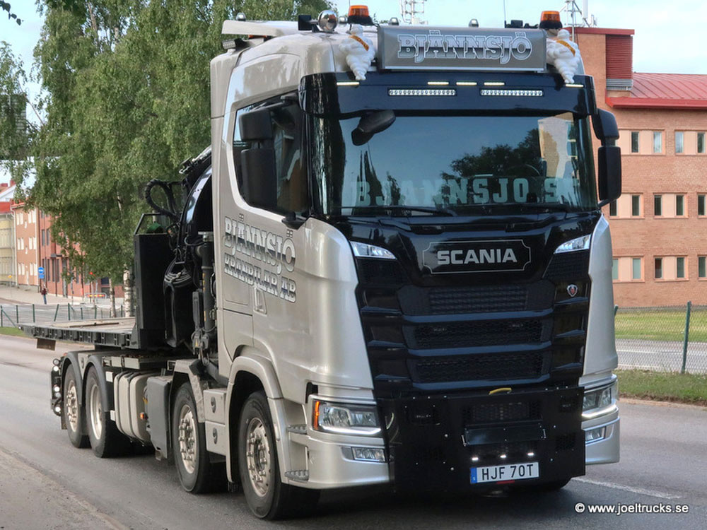 Sunvisor 30 cm for Scania NG With - Vision X XPL HALO 21'' 75W LED-bars